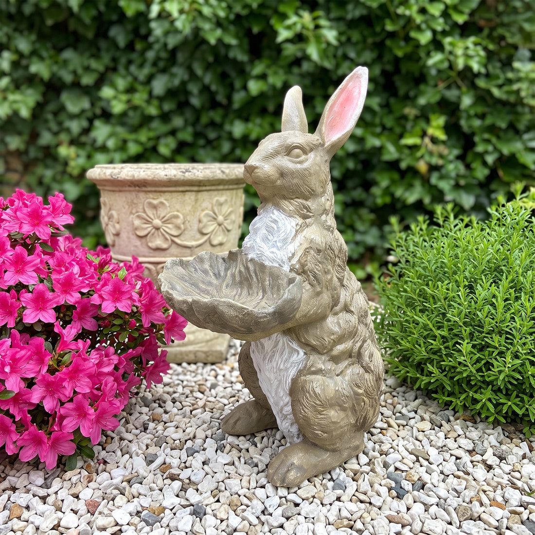 Standing Rabbit Garden Statue with Leaf Tray, Resin Bird Feeder Bird Bath, Rustic Bunny Outdoor Lawn Ornament