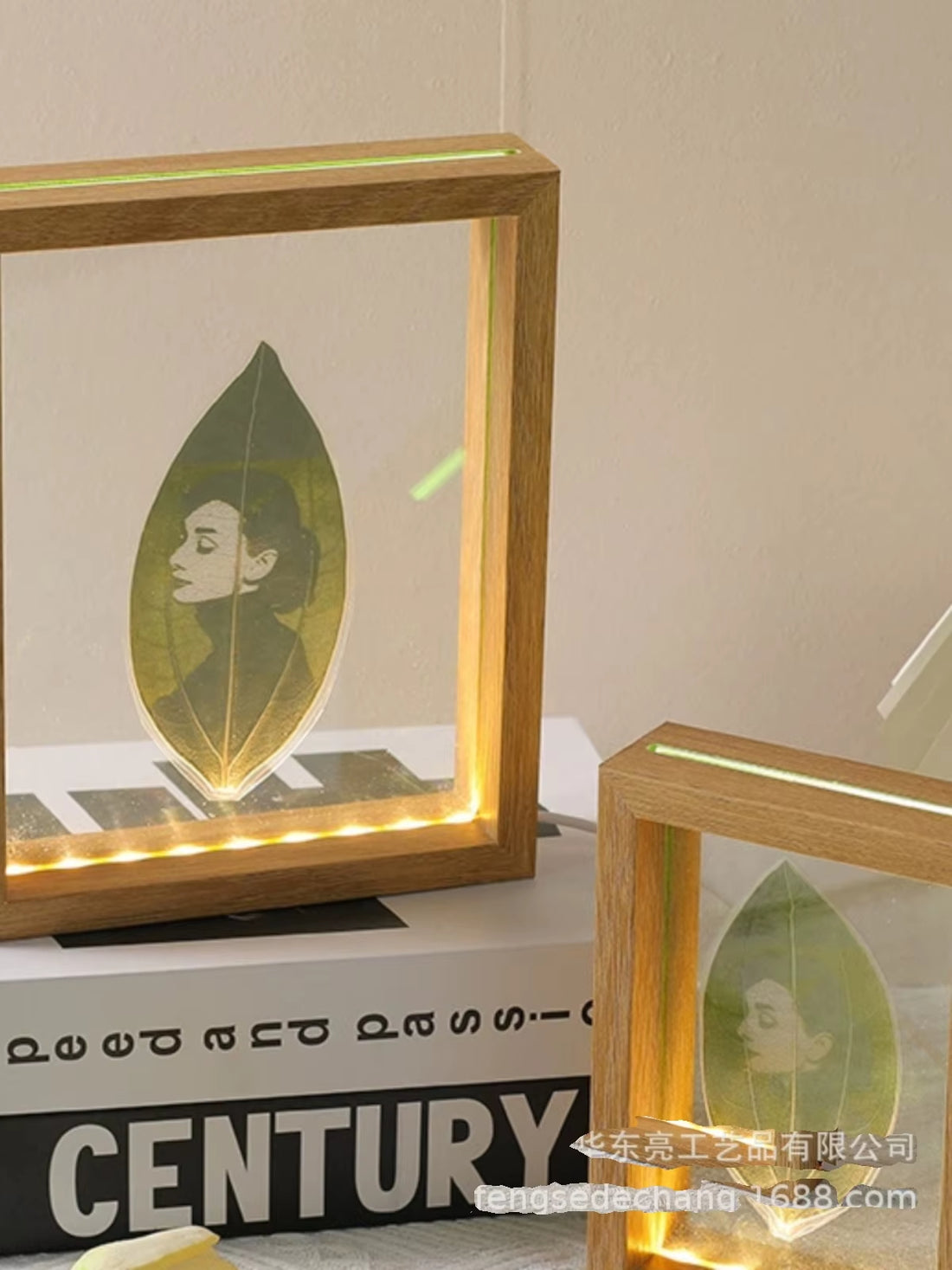 7 inch Birthday Gift Leaf Carving Custom Photo Leaf Carving Gift Luminous Photo Frame with Lights